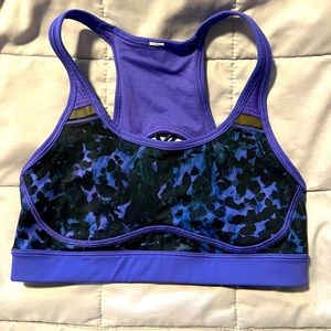 EUC worn twice☀️ Lululemon size 6🌼 my weight gain is your benefit 😂 lol